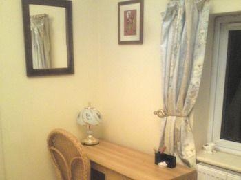 Colchester City Cottage Bagian luar foto