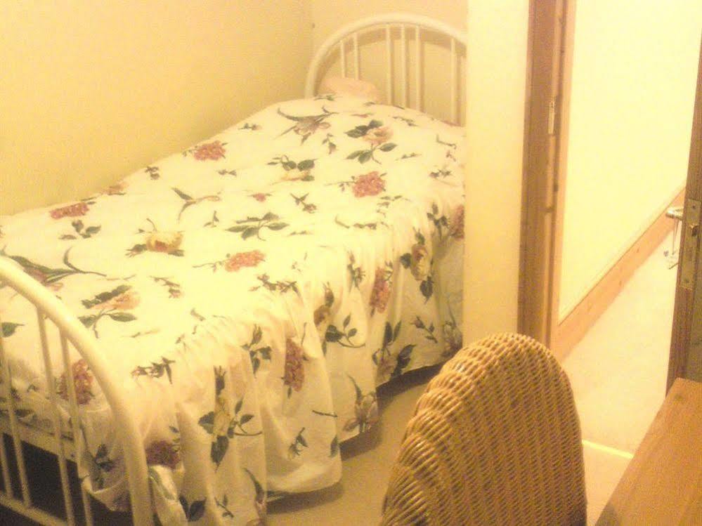 Colchester City Cottage Bagian luar foto